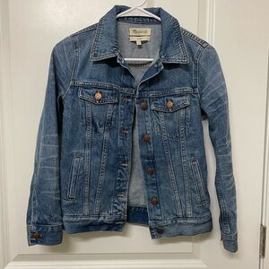 Madewell classic jean jacket​​​​​​​​